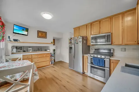 401 Greentree Parkway Libertyville IL 60048