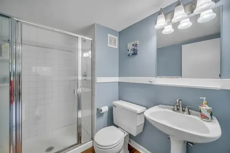 401 Greentree Parkway Libertyville IL 60048