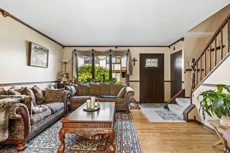 1803 Henley Street Glenview IL 60025