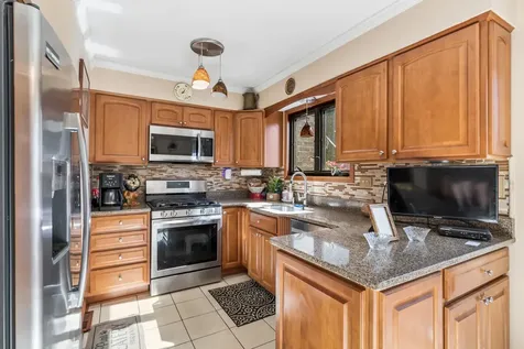 1803 Henley Street Glenview IL 60025
