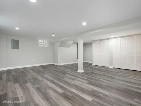 14341 Dobson Avenue Dolton IL 60419
