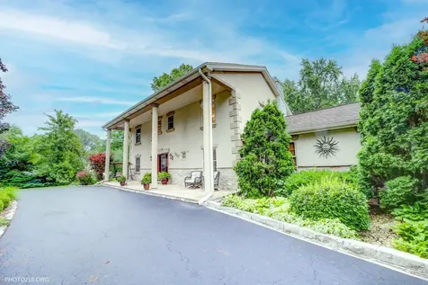 227 Stratford Lane Inverness IL 60010