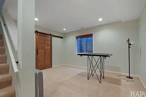 1121 Williamsburg Circle Grayslake IL 60030