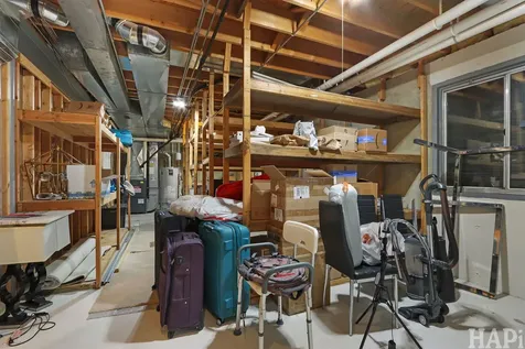 1121 Williamsburg Circle Grayslake IL 60030