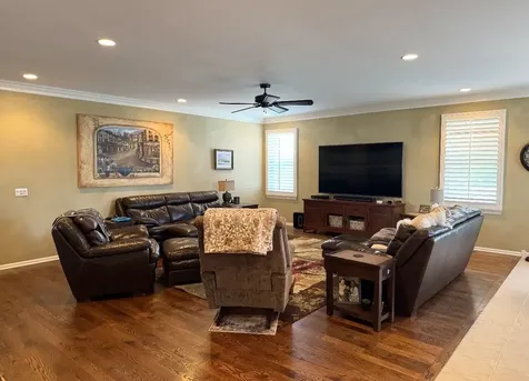 2520 Wall Street Mchenry IL 60051