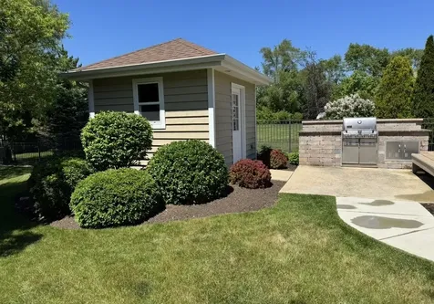 2520 Wall Street Mchenry IL 60051