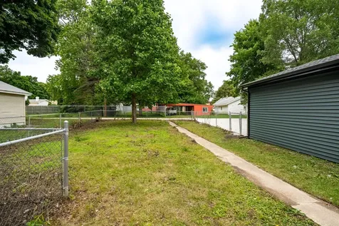 1313 Ewing Street Bloomington IL 61701