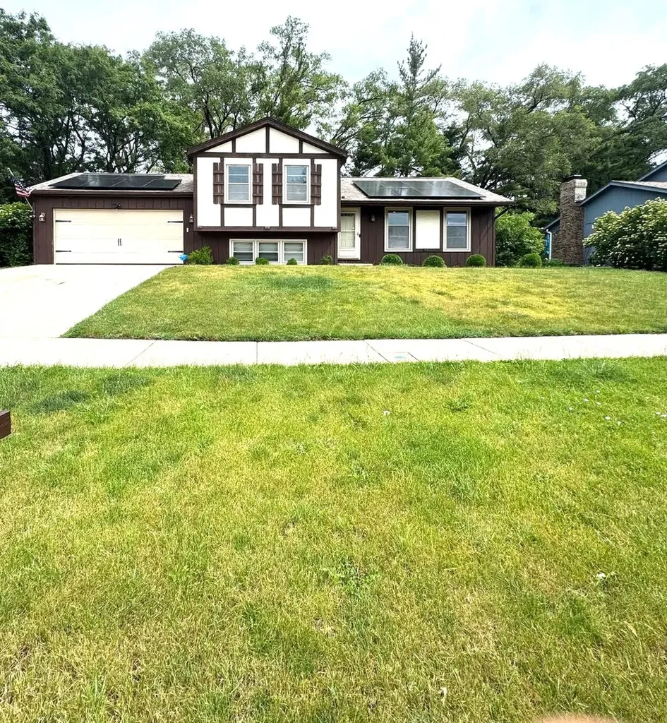 800 Marston Avenue Glen Ellyn IL 60137