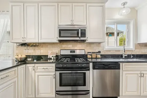 6723 31ST Street Berwyn IL 60402