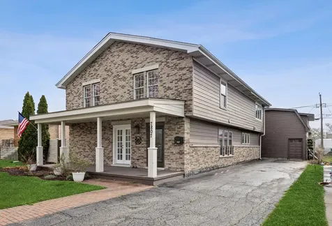 7807 Nagle Avenue Burbank IL 60459