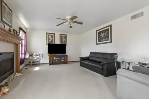 402 Scarlet Oak Drive Poplar Grove IL 61065