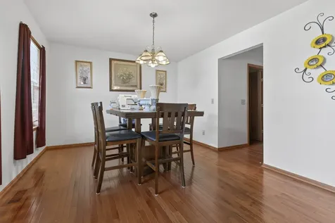 402 Scarlet Oak Drive Poplar Grove IL 61065