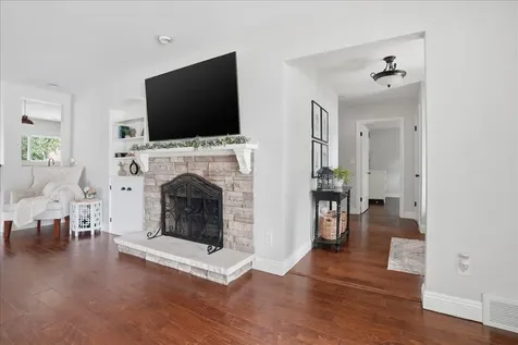 215 Lincoln Street Chenoa IL 61726