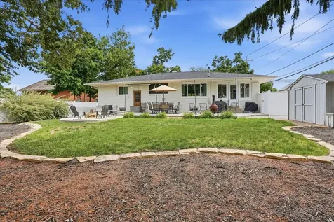 215 Lincoln Street Chenoa IL 61726