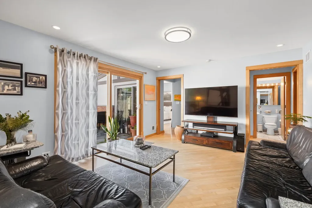 820 Lawler Avenue Wilmette IL 60091
