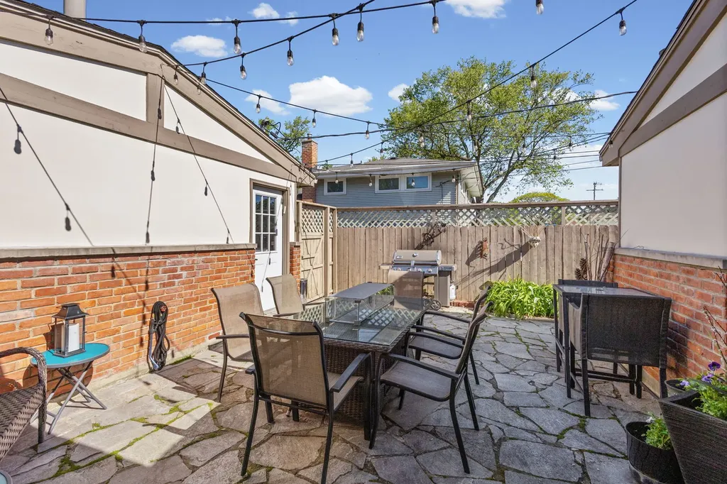 820 Lawler Avenue Wilmette IL 60091