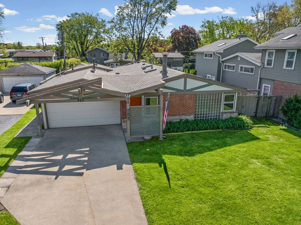 820 Lawler Avenue Wilmette IL 60091
