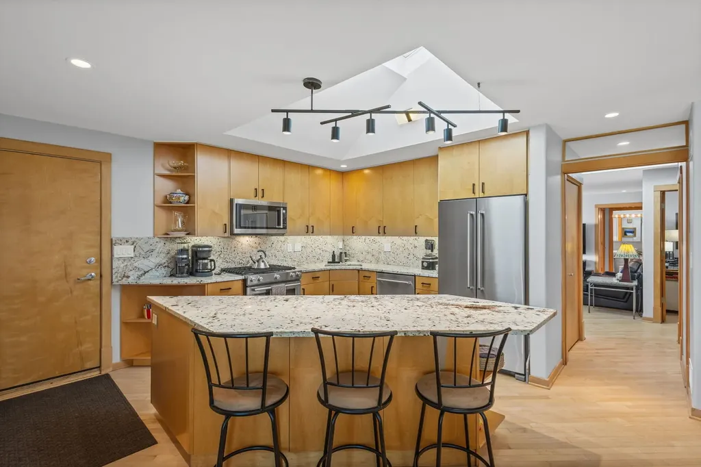 820 Lawler Avenue Wilmette IL 60091