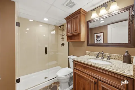 2051 North Ridge Avenue Arlington Heights IL 60004
