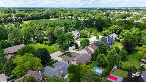 2051 North Ridge Avenue Arlington Heights IL 60004