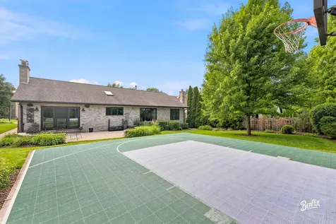 2051 North Ridge Avenue Arlington Heights IL 60004