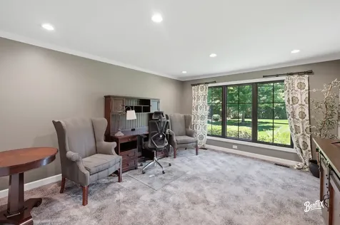 2051 North Ridge Avenue Arlington Heights IL 60004