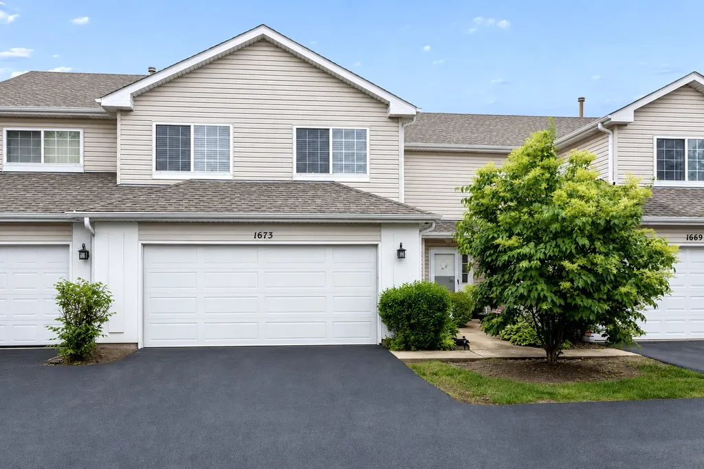 1673 Waterford Road North Aurora IL 60542