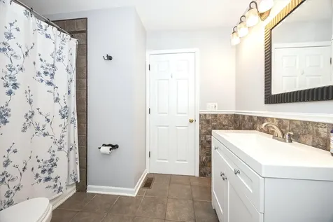 1673 Waterford Road North Aurora IL 60542