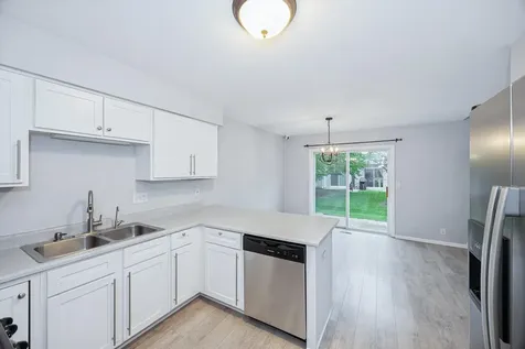 1673 Waterford Road North Aurora IL 60542