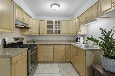 8804 Briar Court Des Plaines IL 60016