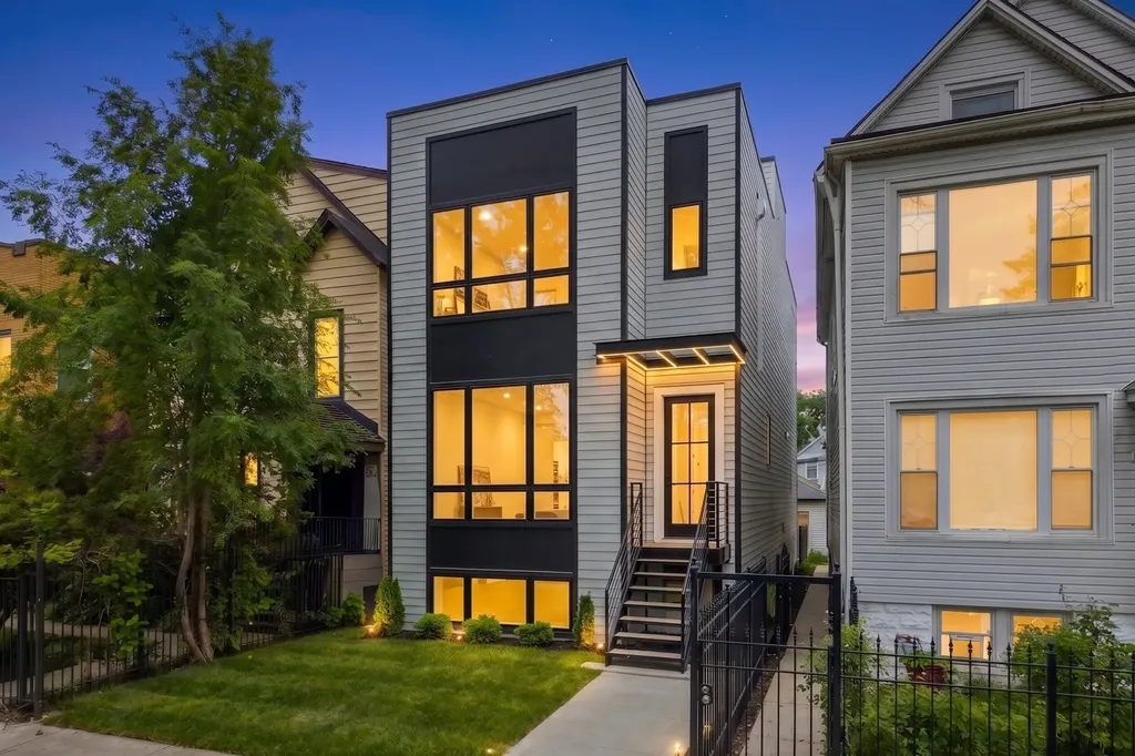 1728 North Sawyer Avenue Chicago IL 60647