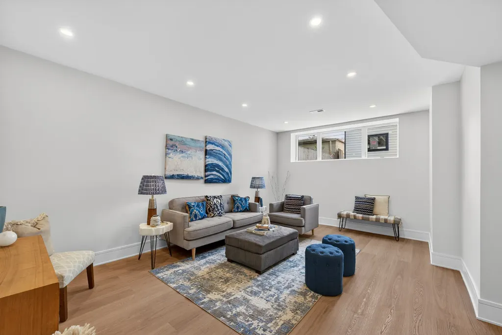 1728 North Sawyer Avenue Chicago IL 60647