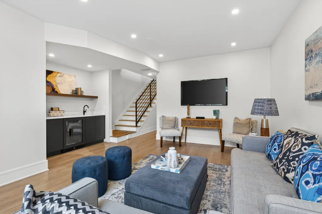 1728 North Sawyer Avenue Chicago IL 60647