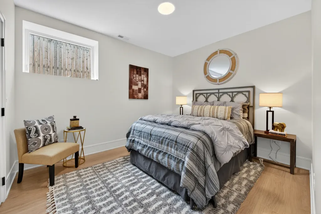 1728 North Sawyer Avenue Chicago IL 60647