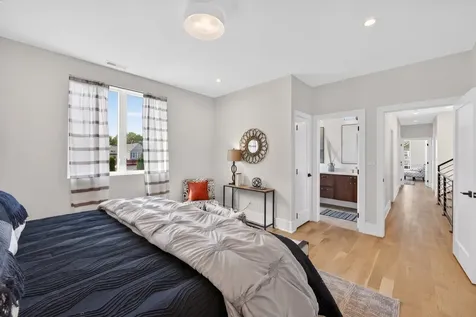 1728 North Sawyer Avenue Chicago IL 60647