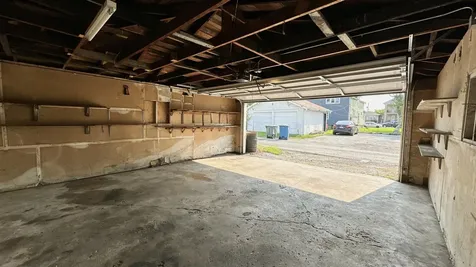 15741 Finch Avenue Harvey IL 60426