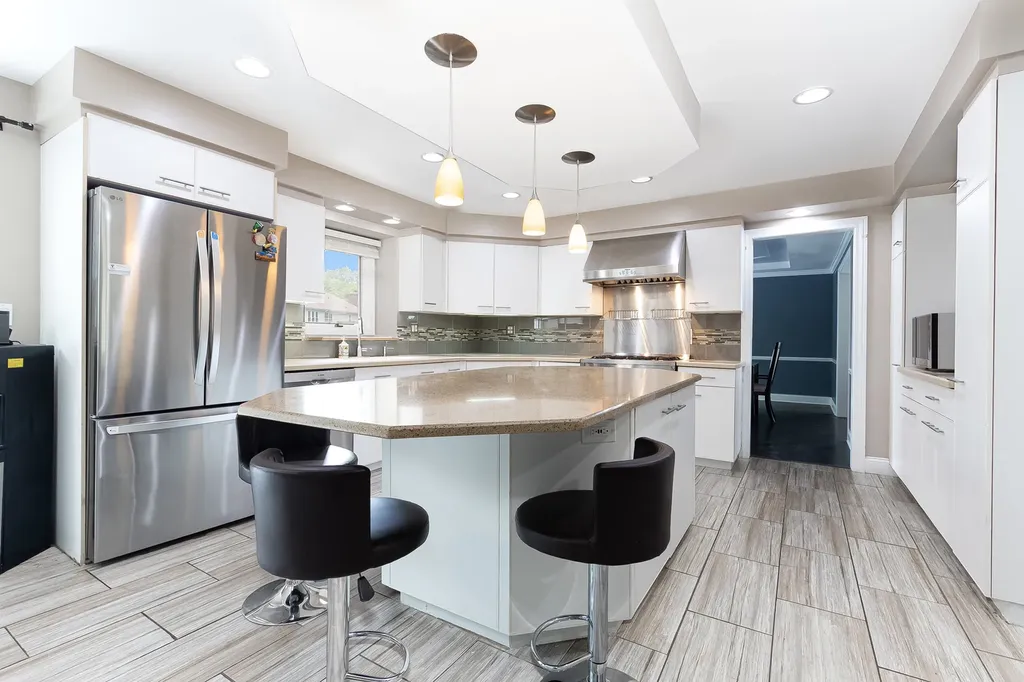 4072 Broadmoor Circle Naperville IL 60564