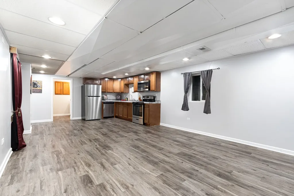 4072 Broadmoor Circle Naperville IL 60564