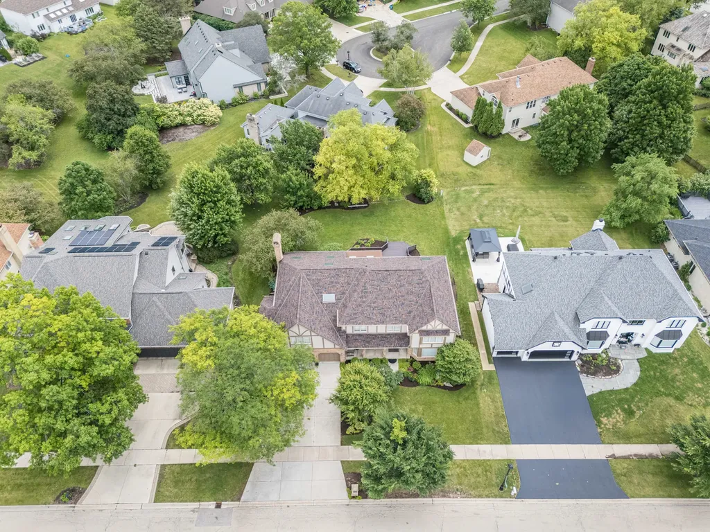 4072 Broadmoor Circle Naperville IL 60564