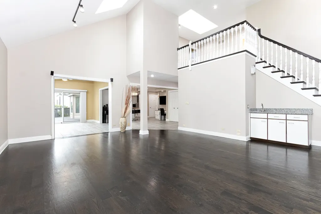 4072 Broadmoor Circle Naperville IL 60564