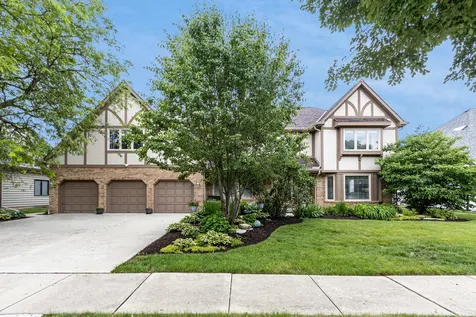 4072 Broadmoor Circle Naperville IL 60564
