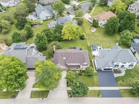 4072 Broadmoor Circle Naperville IL 60564