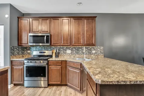 214 Lionel Drive Grayslake IL 60030
