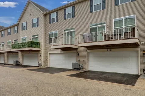214 Lionel Drive Grayslake IL 60030