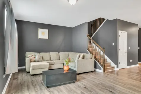 214 Lionel Drive Grayslake IL 60030