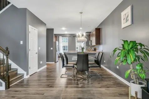 214 Lionel Drive Grayslake IL 60030