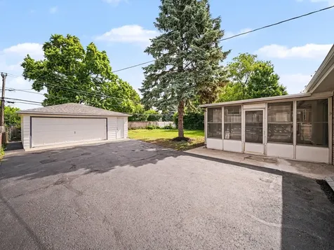 126 59TH Street Willowbrook IL 60527