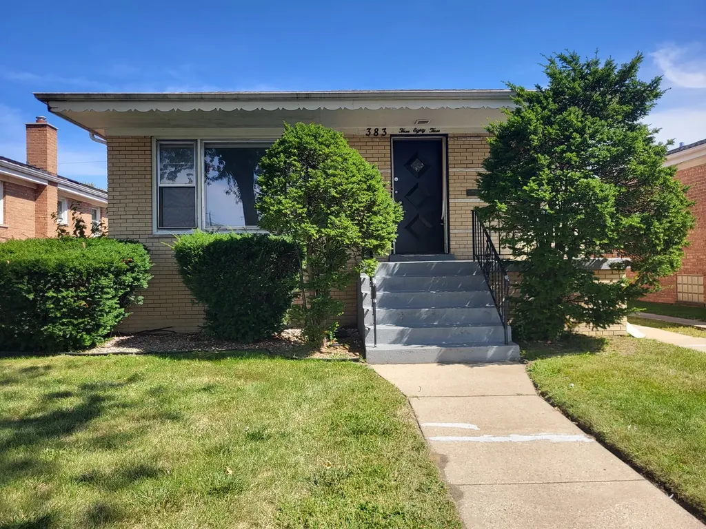383 Calhoun Avenue Calumet City IL 60409