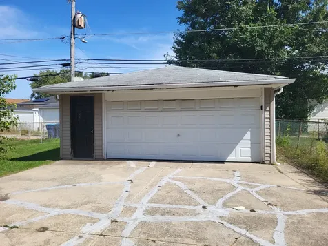 383 Calhoun Avenue Calumet City IL 60409