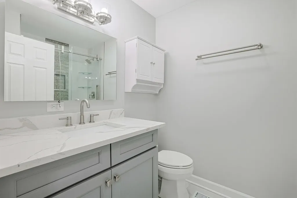 1213 Hawkins Avenue Downers Grove IL 60516